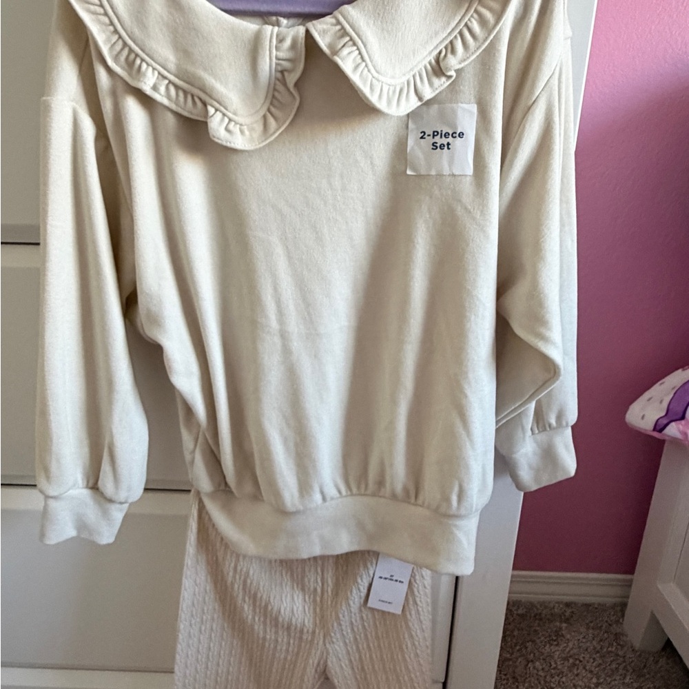 Old Navy Cream Ruffled 2-Piece Set